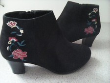 New cotton traders for sale  LEATHERHEAD