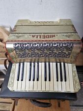 Accordion case for sale  BORDON