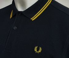 Fred perry short d'occasion  Expédié en Belgium