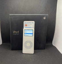 Apple ipod nano usato  Bologna