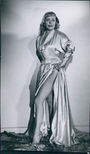 Actress hélène bellanger d'occasion  Expédié en Belgium