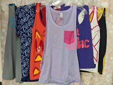 Camisas Zumba Active Wear cinza, roxo, branco, azul, vermelho, amarelo e preto tamanho M-G comprar usado  Enviando para Brazil