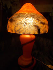 Grande lampe champignon d'occasion  Braine