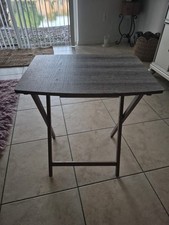 Mesa bandeja dobrável única interna Mainstays tamanho grande, cinza rústico, 26 x 23,6..., usado comprar usado  Enviando para Brazil