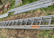 Used scaffolding 335 for sale  LLANRWST