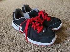 Tênis de corrida Nike Revolution 2 preto e vermelho - Usado - Bom estado tamanho 12 comprar usado  Enviando para Brazil