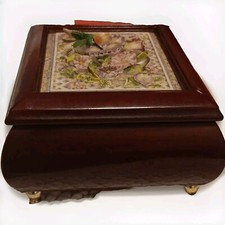Vintage wooden jewelry for sale  Erlanger
