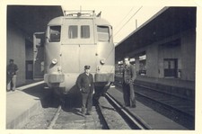 Treno elettrico stazione usato  Bologna