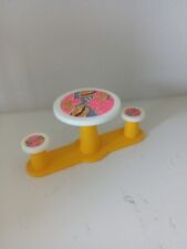 Usado, Cadeiras de mesa vintage Barbie McDONALDS TALK DRIVE-THRU RESTAURANT 11774 1994 comprar usado  Enviando para Brazil