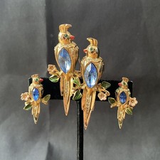 lovely vintage pin stone clip for sale lovely vintage pin stone clip for sale Berkeley