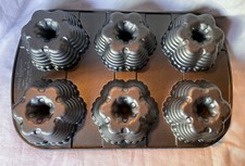 Nordic Ware 6 mini Bundt Festival Muffin Bundtlette, 1 taza porciones cada una segunda mano  Embacar hacia Mexico