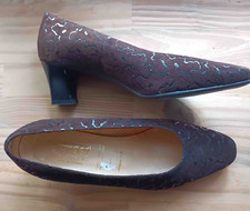 Escarpins marron daim d'occasion  Vic-Fezensac