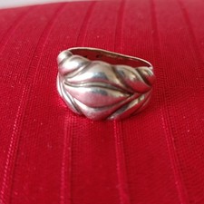 Belle bague jonc d'occasion  Le Pontet