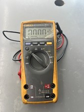 Multimetro fluke 177 usato  Spedire a Italy