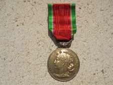 Médaille socièté nationale d'occasion  Trans-en-Provence