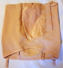 Gaine vtg beige d'occasion Gaine vtg beige d'occasion  Charenton-le-Pont