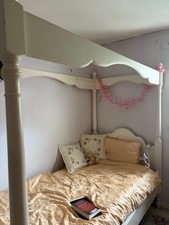 White four poster for sale  LEICESTER