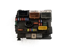 Centralina porta fusibili usato Centralina porta fusibili usato  Italia