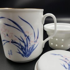 Taza de taza de té de 3 piezas con colador infusor y tapa resorte flores de iris rosa azul segunda mano  Embacar hacia Mexico