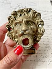 Ornement tête lion d'occasion Ornement tête lion d'occasion  Bordeaux-