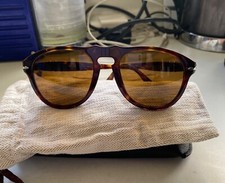Lunette soleil persol d'occasion  Paris XVIII
