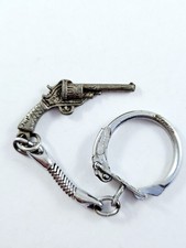 Keychain metal gun d'occasion  Expédié en Belgium