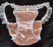 Mens champagne satin d'occasion  Expédié en Belgium