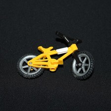 Playmobil yellow child d'occasion  Expédié en Belgium