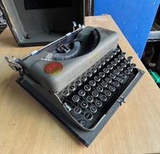 Vintage imperial typewriter. for sale  CHEPSTOW