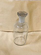 Antica bottiglia con usato Antica bottiglia con usato  Piombino