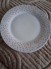 Dinner plates. pink for sale  GREAT YARMOUTH