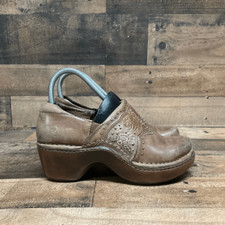 Ariat women size for sale  Salida
