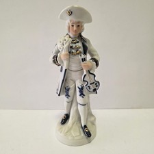 Scultura ceramica vioinista usato  San Severino Marche