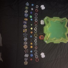 Piece beyblade set d'occasion  Expédié en Belgium