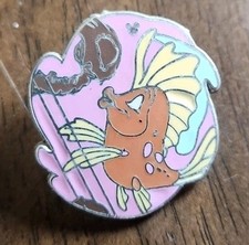 Broche individual de troca Little Mermaid banda submarina harpa de peixe parque da Disney  comprar usado  Enviando para Brazil