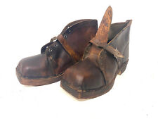 Ancienne paire brodequins d'occasion  Giromagny