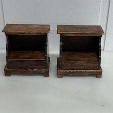 Usado, 2 mesas de cabeceira vintage de madeira miniatura para casa de bonecas comprar usado  Enviando para Brazil