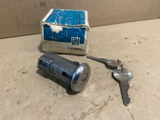 Usado, LEIA - Cilindro de trava GM 3890001 - 1965-66 Chevelle Wagon com janela de energia da tampa da caçamba comprar usado  Enviando para Brazil