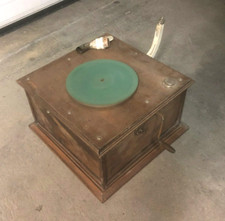 Old phonograph pathe d'occasion  Expédié en Belgium