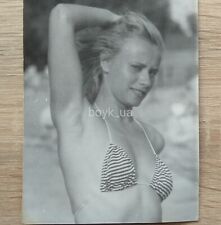 Beautiful slender woman d'occasion  Expédié en Belgium