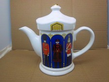 Wade guards teapot. for sale  LLANYMYNECH