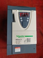 Schneider altivar atv71hu40n4z gebraucht kaufen  Illertissen