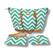 Dooney bourke chevron for sale  Staunton