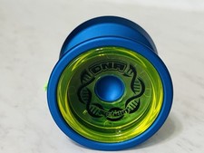 YoyoFactory DNA azul com tampas verdes translúcidas comprar usado  Enviando para Brazil