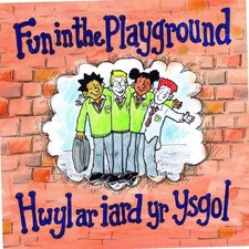 Fun in the playground | Hwyl ar iard yr ysgol - Play Wales - paperback - 1916022 comprar usado  Enviando para Brazil