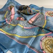 Hermes carre scarf d'occasion  Expédié en Belgium