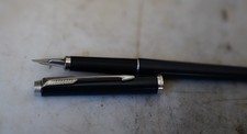 Tres beau stylo d'occasion  Paris IX