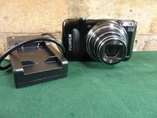 Uma boa câmera digital Fujifilm Finepix T200 zoom 14MP 10X comprar usado  Enviando para Brazil