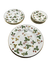 Set pcs wedgewood for sale  Keene