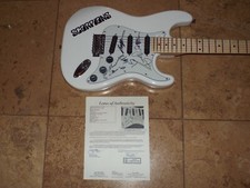 guitarra autografada comprar usado guitarra autografada comprar usado Enviando para Brazil